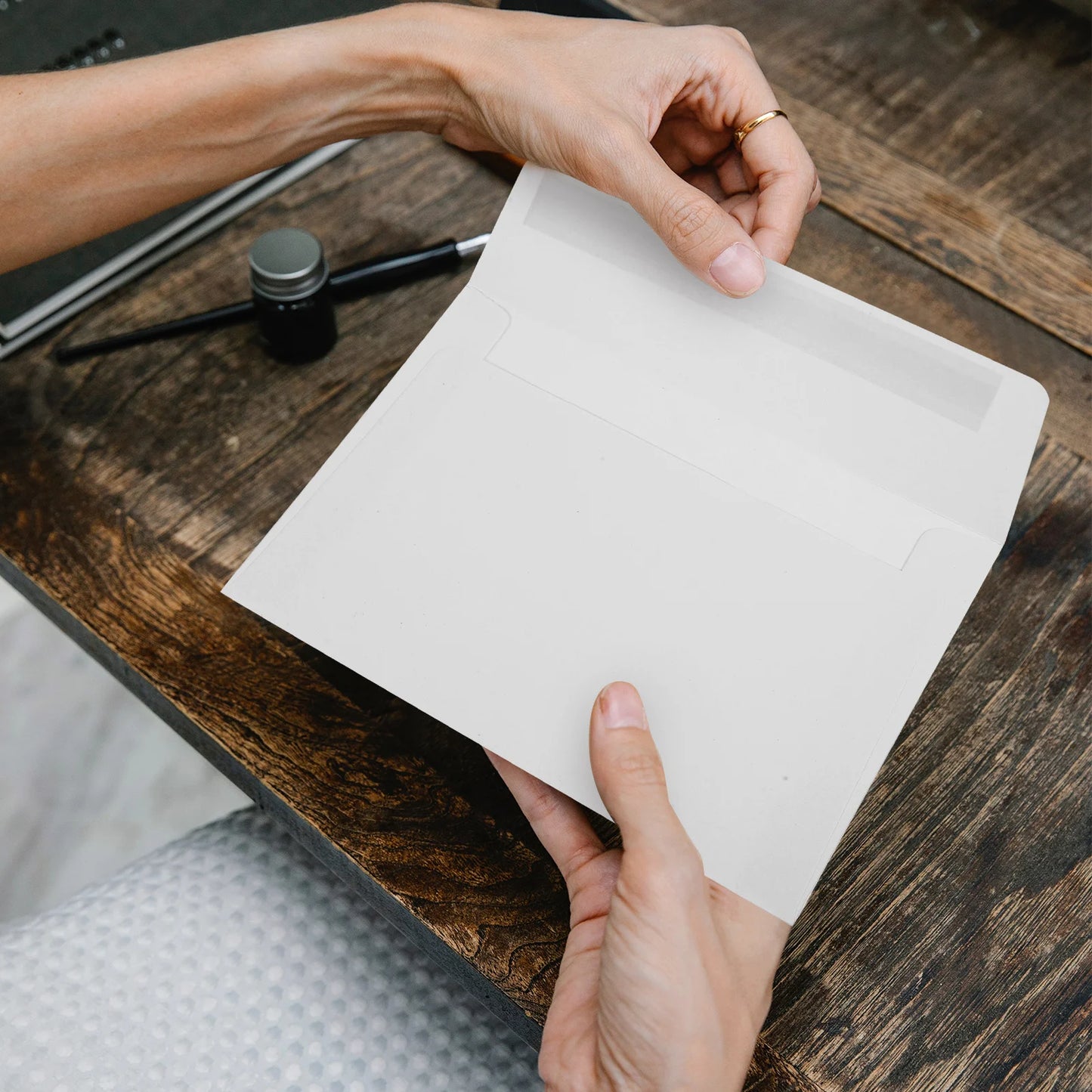 White Self-Seal Envelopes – 50 pcs