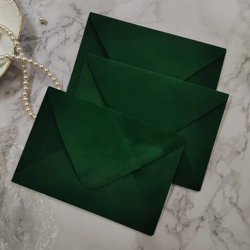 Luxury Velvet Envelopes – 50 pcs + 50 gold stickers