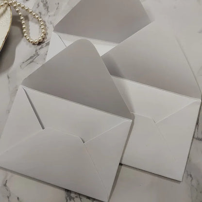 Luxury Velvet Envelopes – 50 pcs + 50 gold stickers